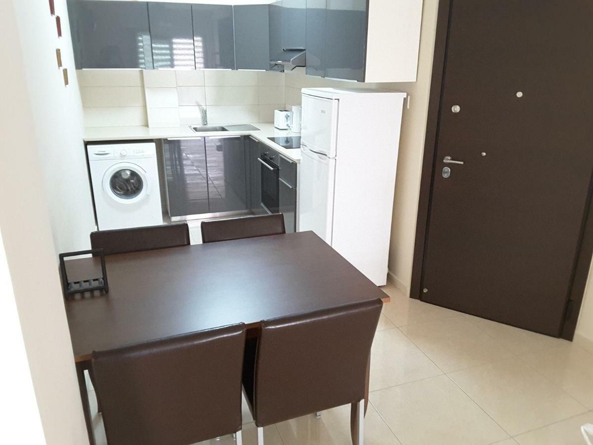 Lighthouse By The Sea Lovely 2Bdr Apartment Πάφος Εξωτερικό φωτογραφία