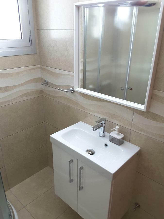 Lighthouse By The Sea Lovely 2Bdr Apartment Πάφος Εξωτερικό φωτογραφία