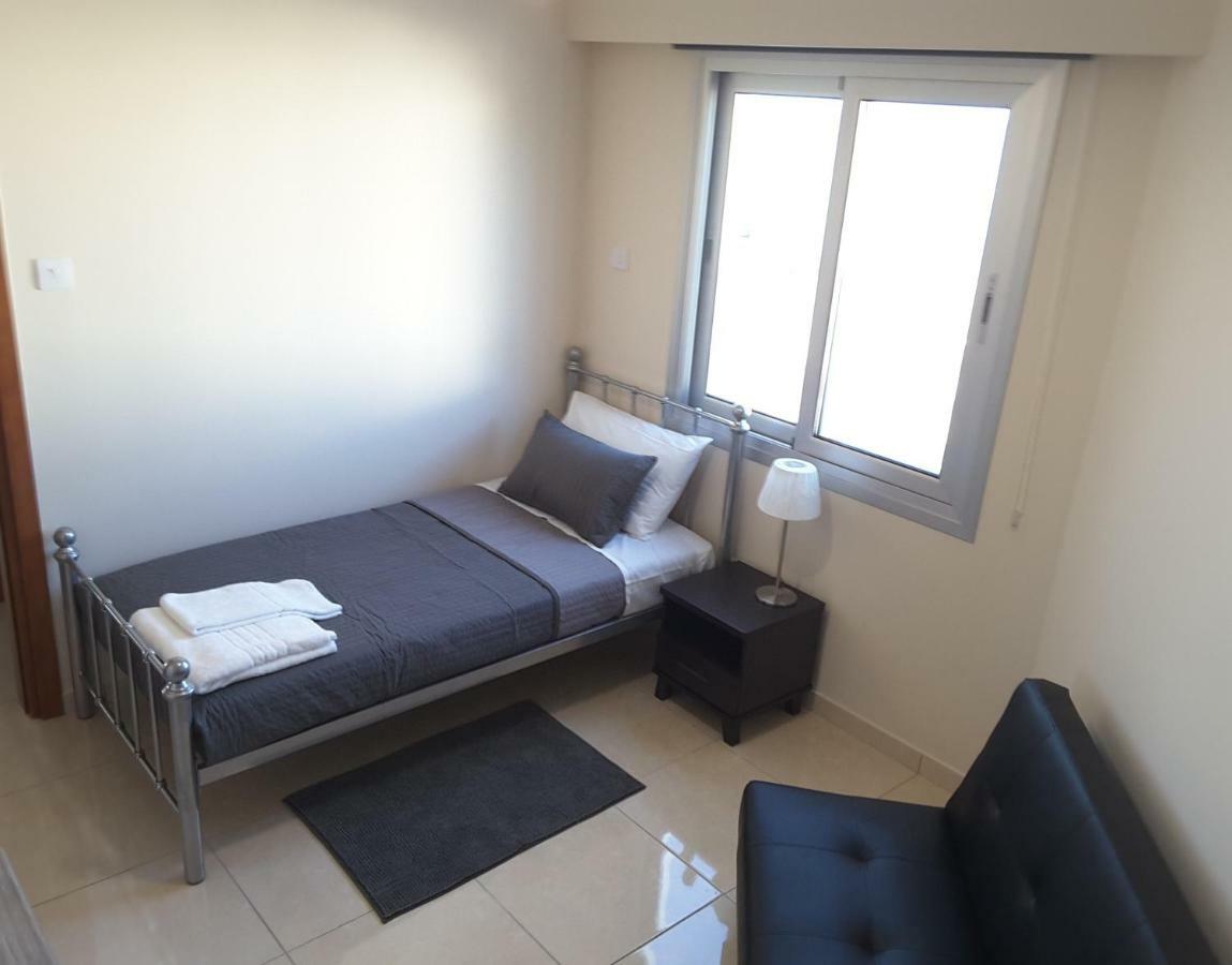 Lighthouse By The Sea Lovely 2Bdr Apartment Πάφος Εξωτερικό φωτογραφία
