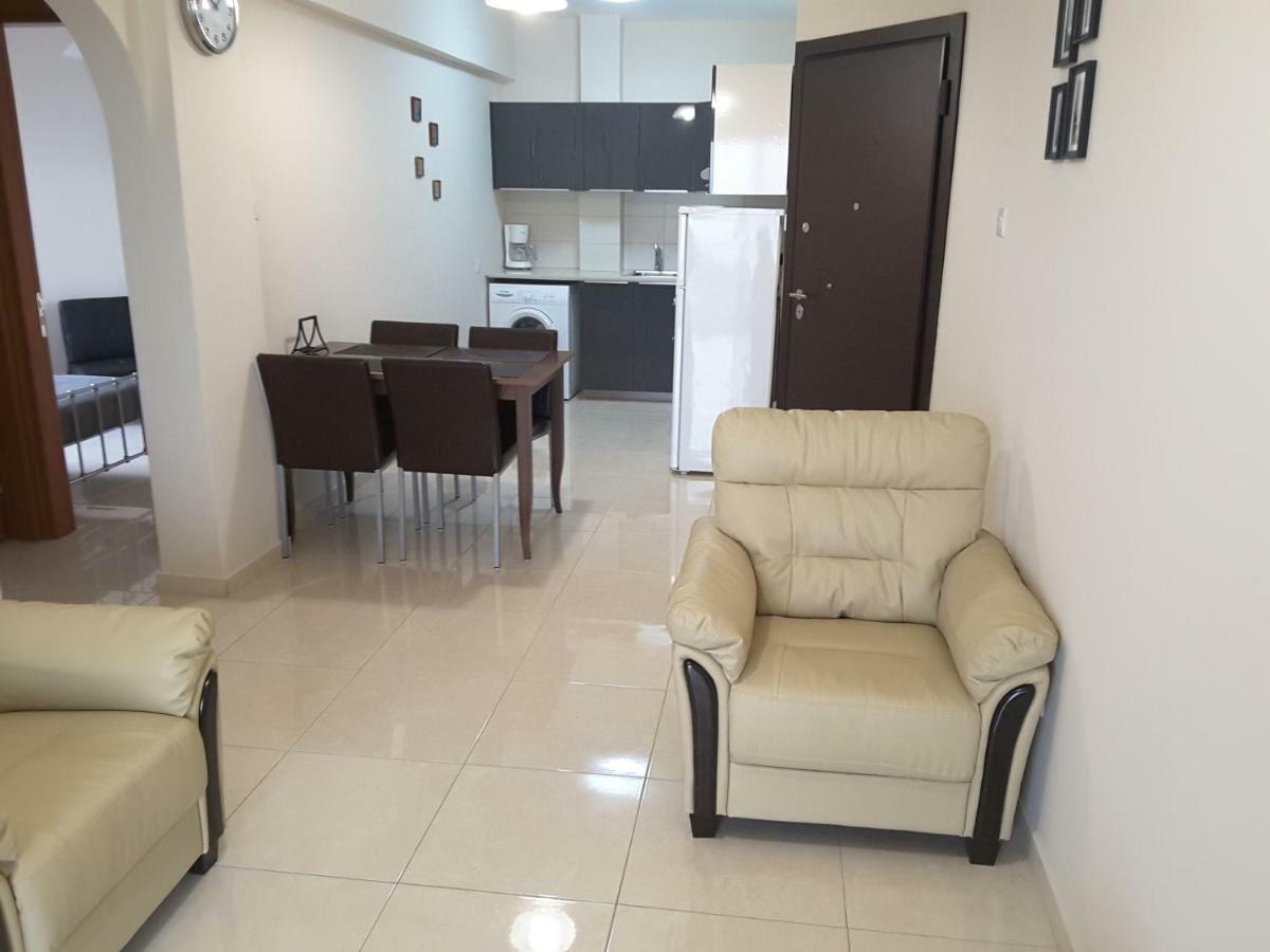 Lighthouse By The Sea Lovely 2Bdr Apartment Πάφος Εξωτερικό φωτογραφία