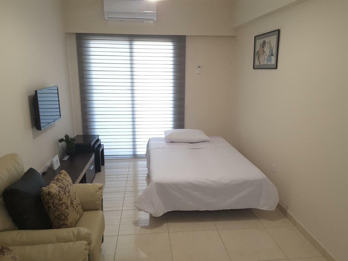 Lighthouse By The Sea Lovely 2Bdr Apartment Πάφος Εξωτερικό φωτογραφία